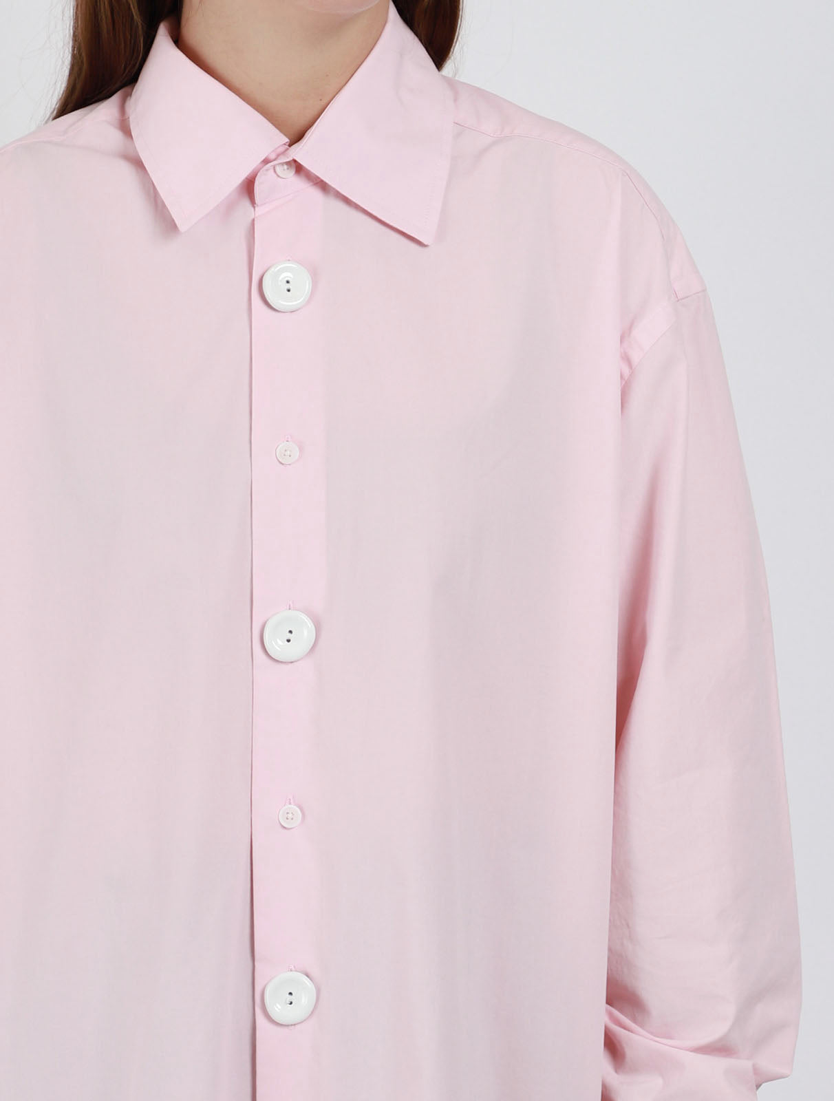 jw-anderson-ceramic-button-oversized-shirt-pink_4